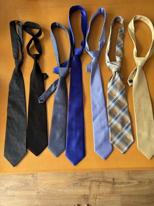 Krawaty męskie.               .
