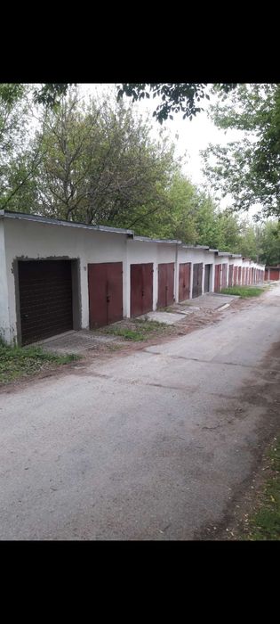 Sprzedam garaż Miechów  koło Kraków