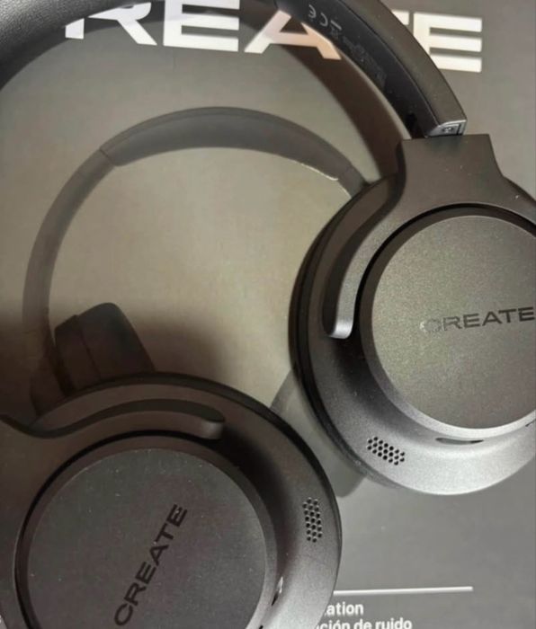 Headphones create com cancelamento de ruído