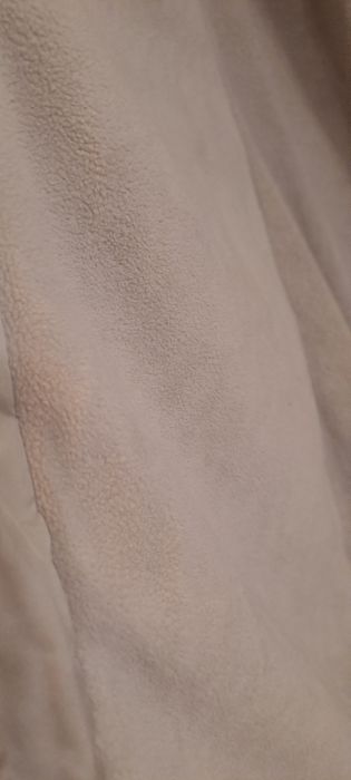 Casaco de penas comprido