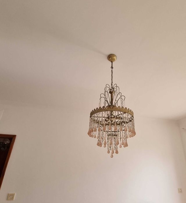 Candeeiro teto vidro com pendentes coloridos para restauro