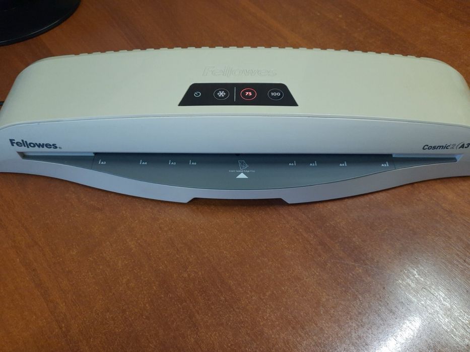 Ламінатор Fellowes А3 формату (+A4, A5 і менші формати)