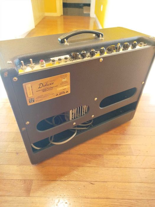 Amplificador Fender Hot Rod Deluxe