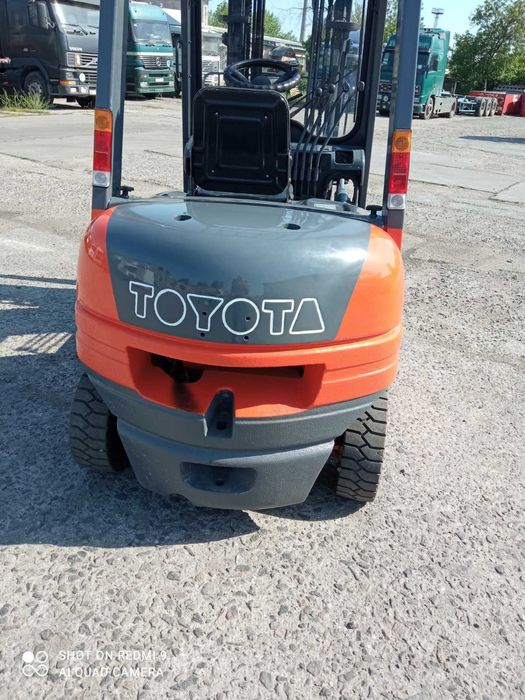 Погрузчик Tayota