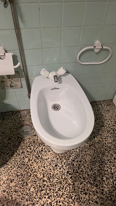 Sanita + bide + lavatório