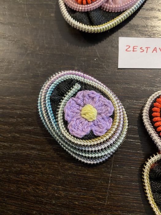 Broszki handmade z suwaków unikat zestaw 46