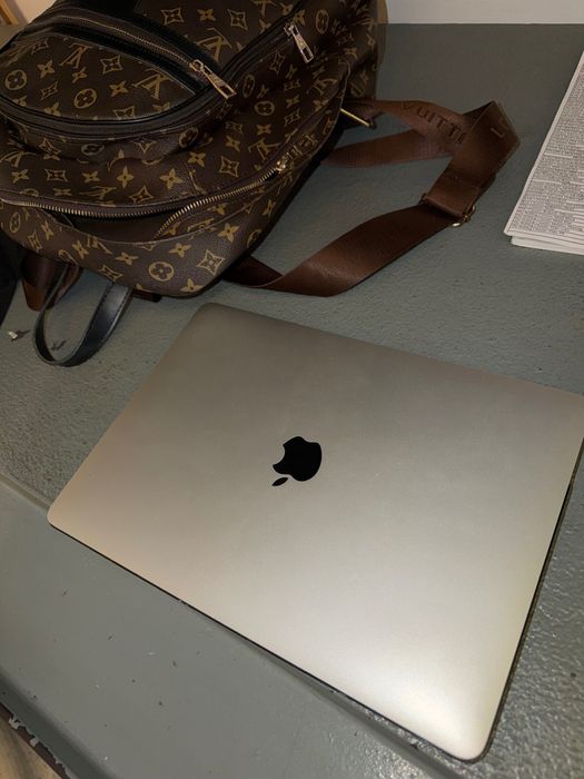 Mac Book Pro 13 2020 Touch ID