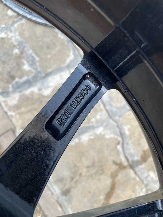 Диски титани Tesla Model 3 Rest Тесла диск R18 Модел 3 рест дорест