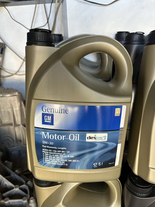 GM Genuine Motor Oil 5W-30 Dexos2 5л Оригінальне моторне масло