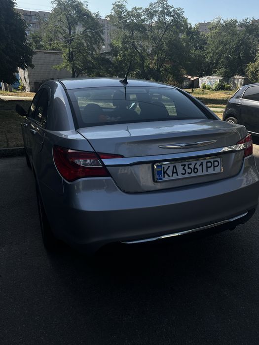 продаю Chrysler  200