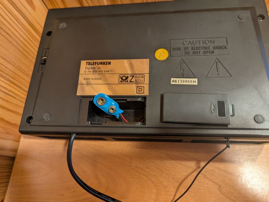 Вінтажний радіо будильник Telefunken Digitale 50