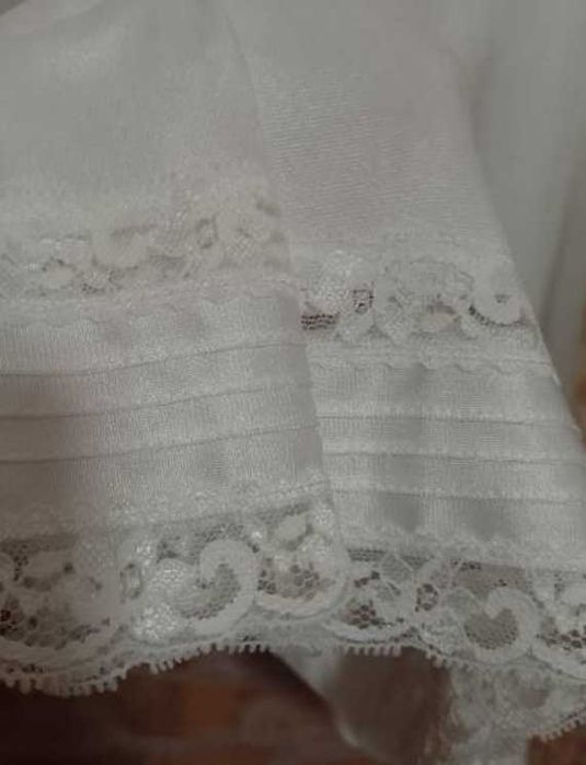 (5XL/6XL) Biała półhalka pod spódnicę z Londynu, Halka