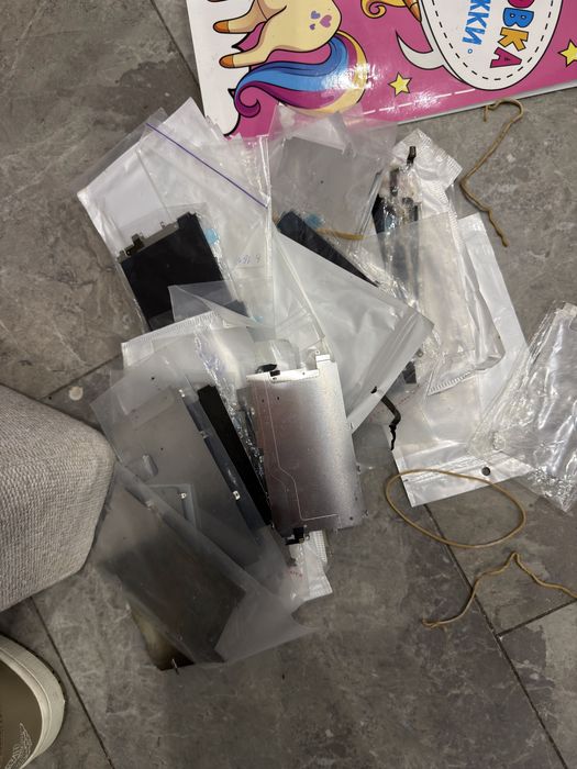 Lot iphone xr,11-83 шт