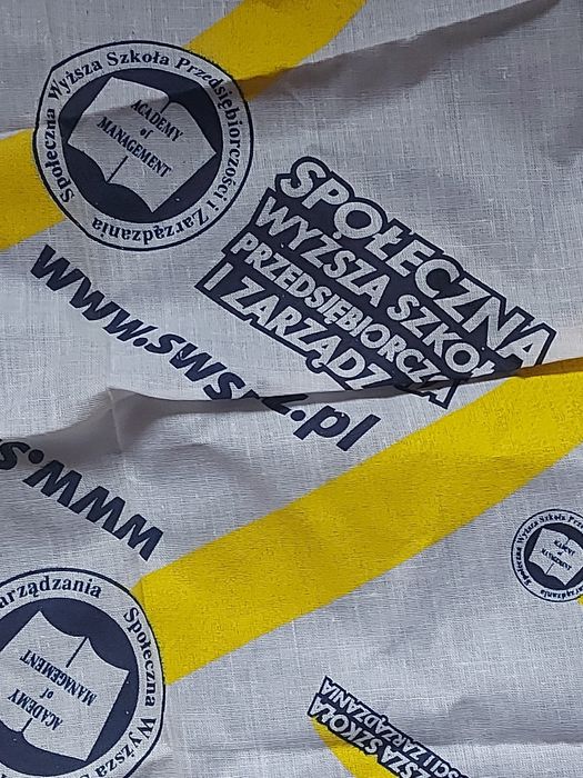 chusta bandamka biała  z nadrukiem NOWA