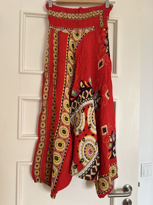 Calças balão fluídas vermelhas de algodão