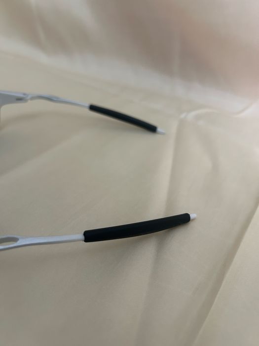Oculos julites br