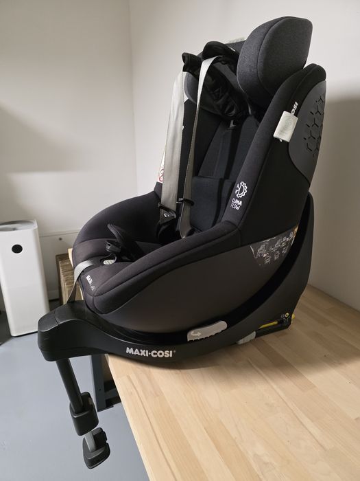 Fotelik samochodowy Maxi-Cosi Mica Pro  360° z bazą ISOFIX