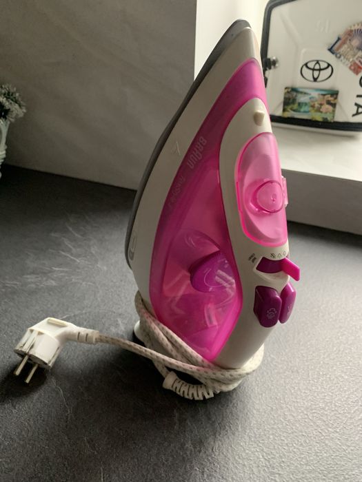 Продам утюг Braun