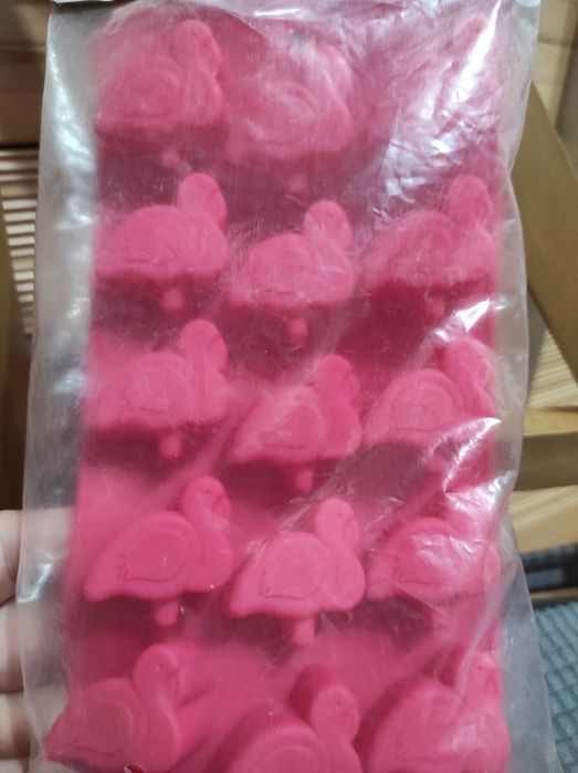 Silikonowa foremka do kostek lodu