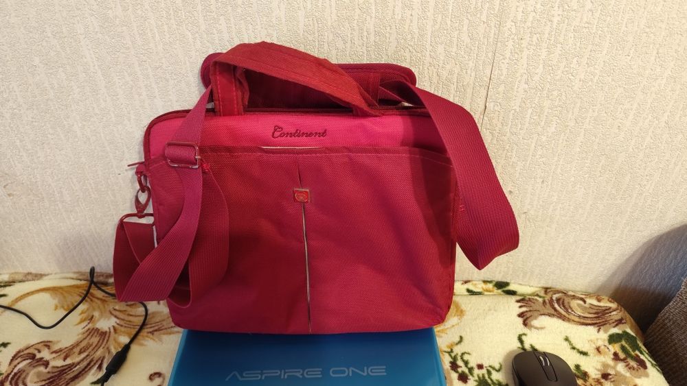 Нетбук Aser aspire one 725