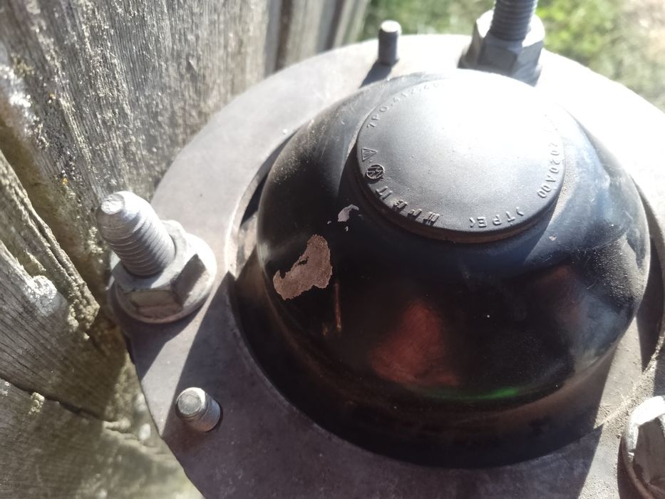 Стійки амортизаторів Фольксваген Туарег