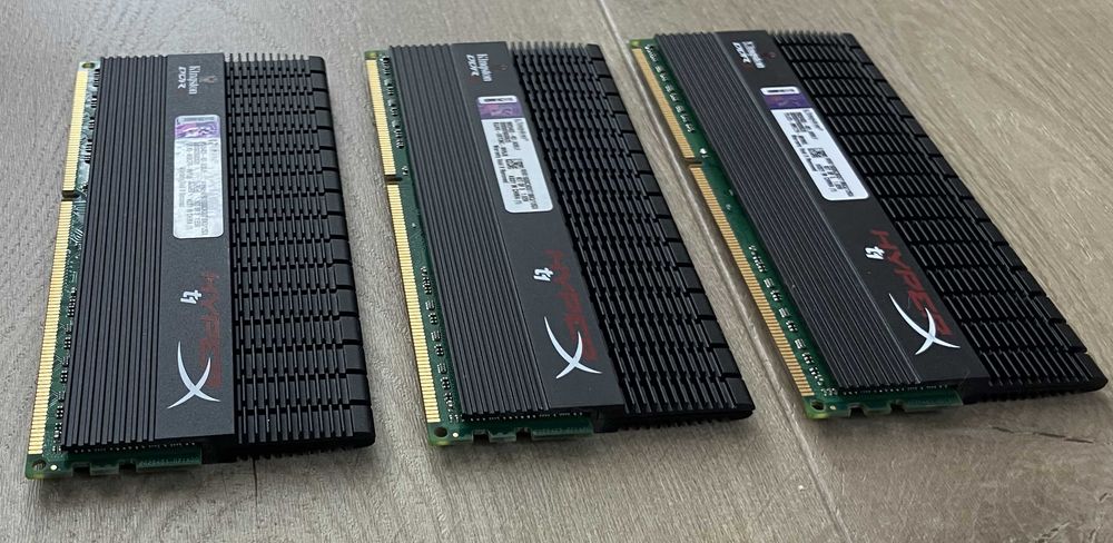 Pamięć RAM Kingston HyperX DDR3 12GB (3x4GB) 1600 MHz XMP CL9 T1