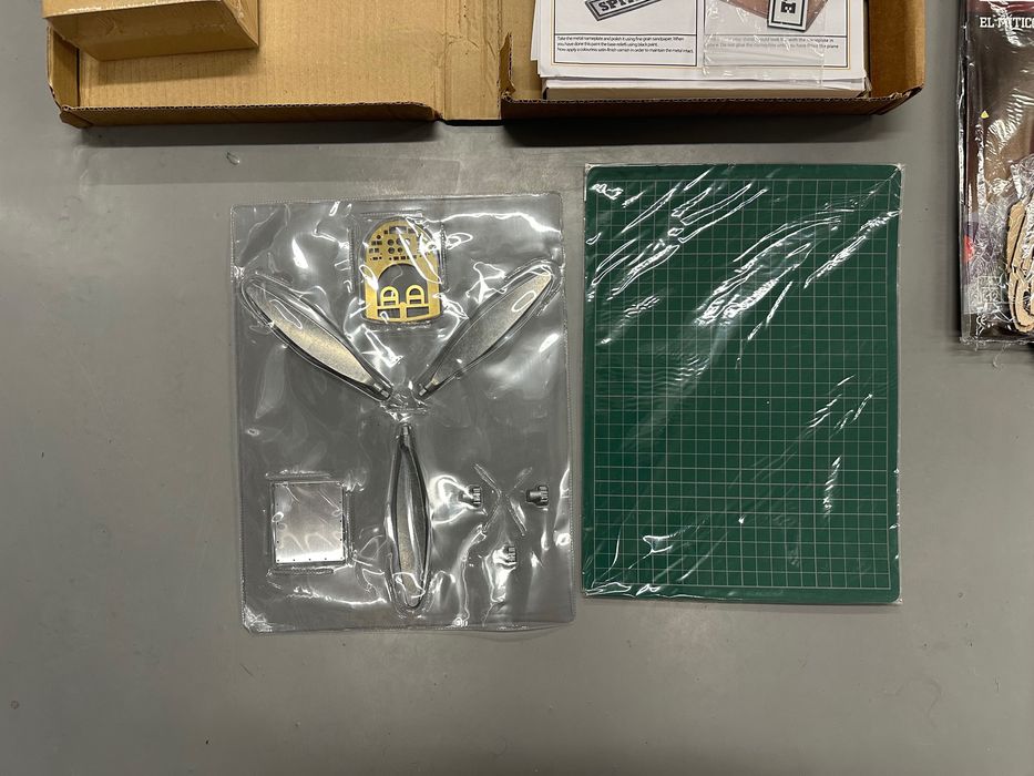Spitfire Skala 1:12 DeAgostini Model Space Komplet 1do 125 + Dodatki
