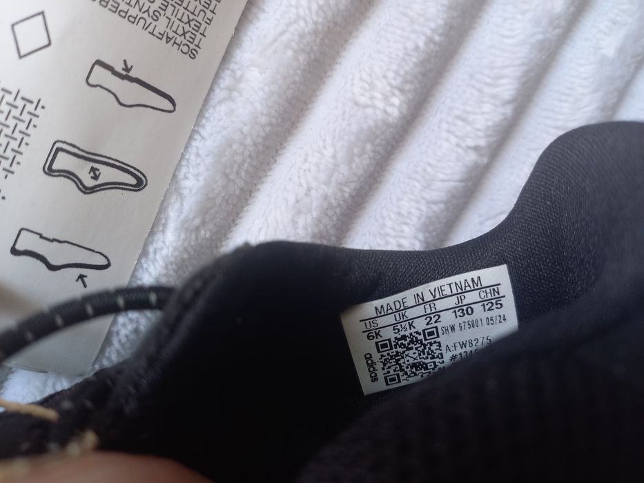 Кросівки дитячі Adidas 22р