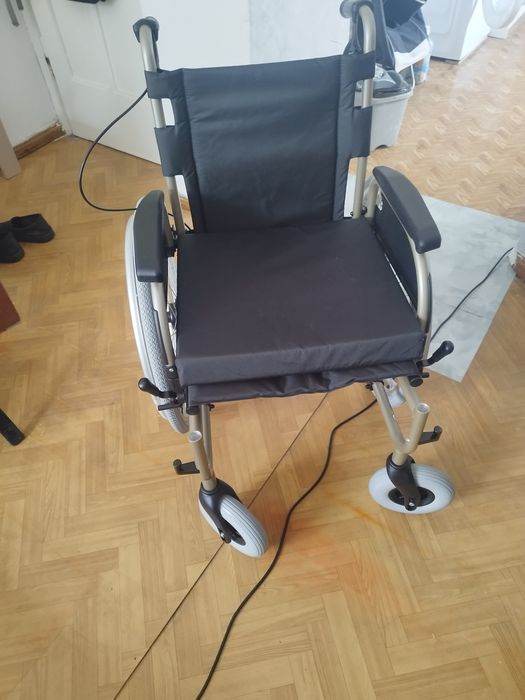 Wózek inwalidzki aluminiowy