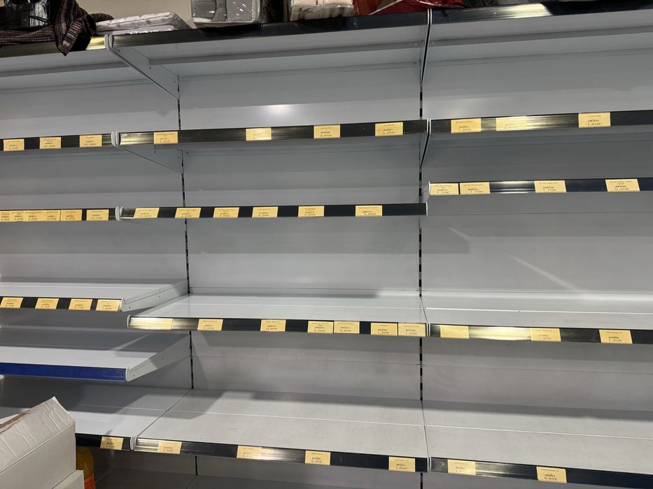 Prateleiras  supermercado