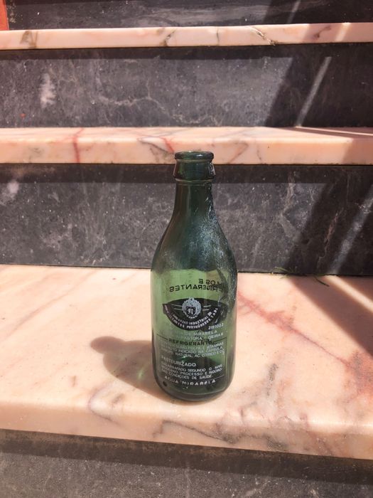 Garrafas pirogravadas