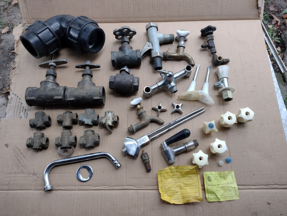 Новий кран у раковину ванну смеситель для води букса гусак СССР