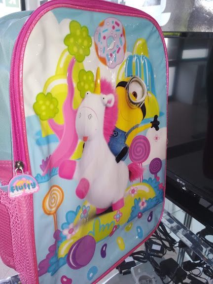 PROMO:Mochila Minions + Fluffy 38x28x11cm