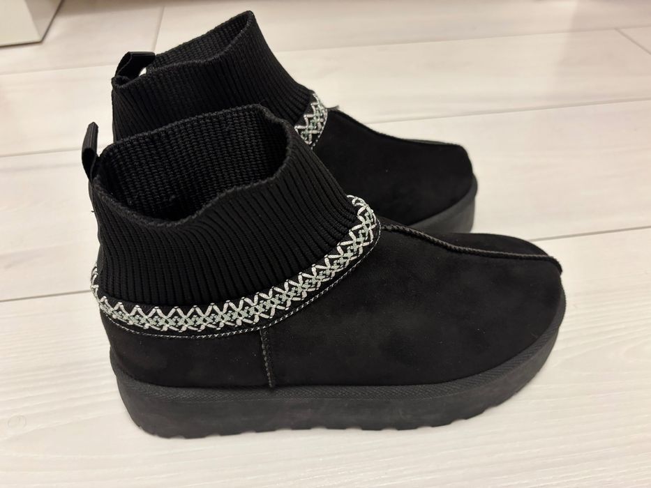 Śniegowce / Botki emu z elastyczną cholewką rozmiar 38 haft