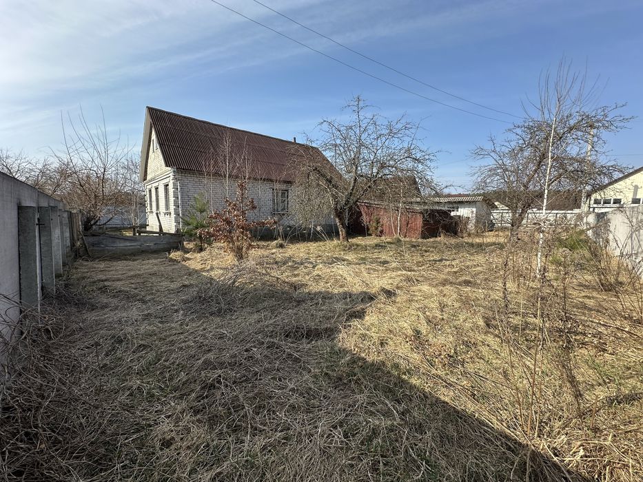 Продаж будинку на Богунії