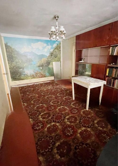 Продам 2 к квартиру/вул. Варненська /Черемушки/ВАУЧЕР (3-323-142 МШ)