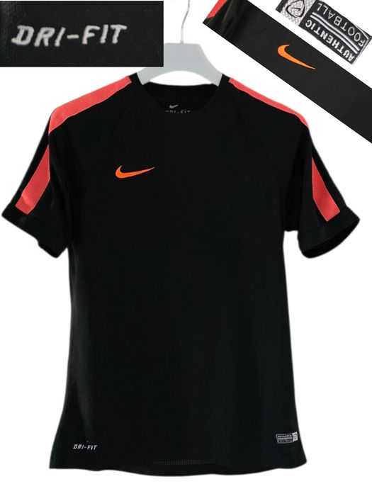 Męska  koszulka  Nike Dri-FIT- M