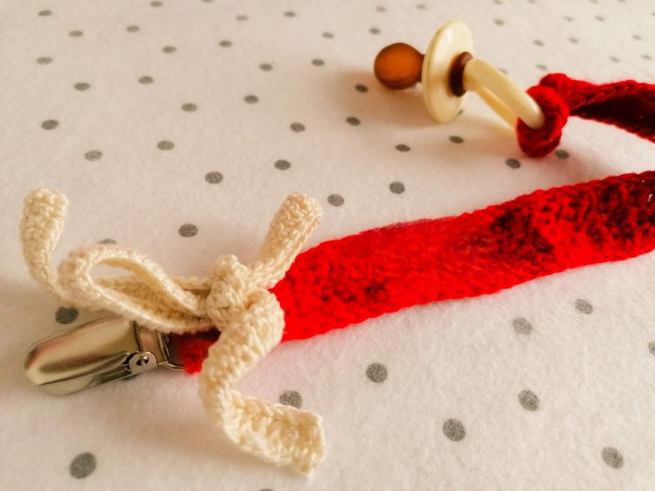 Prende chuchas feito à mão