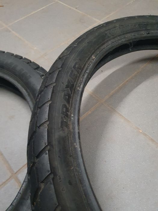 Pneus estrada para mota