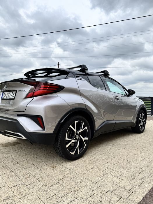 Toyota  C-HR Hybrid