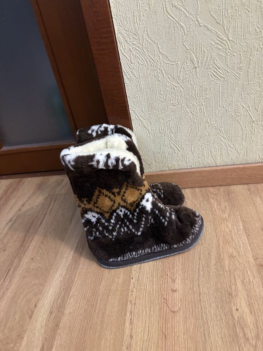 Чуни высокие, тапки из овечьей шерсти, капці на овчині чуні, теплі