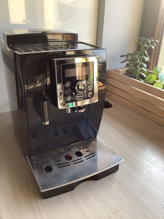 Ekspres do kawy DeLonghi cappuccino