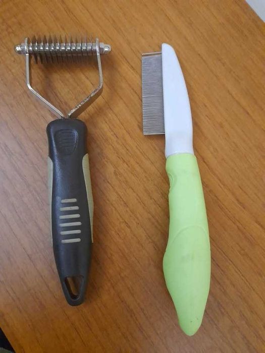 Desembaraçador de pelos para animal de estimação (Para Desocupar)