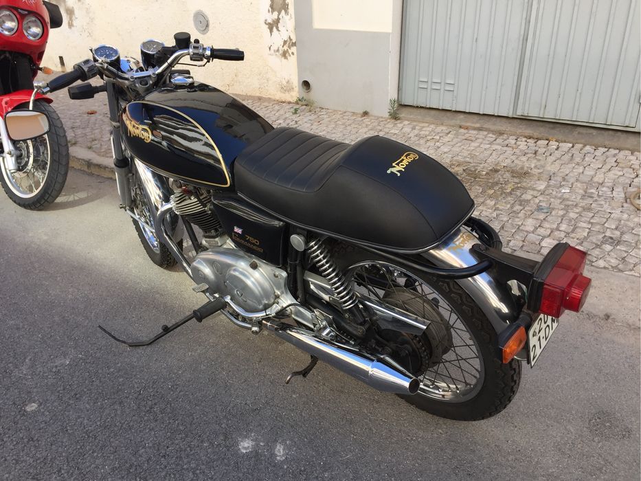 Norton Commando 750 Interstate