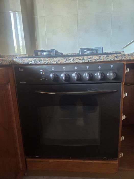 Combinado fogão e forno a gás TEKA