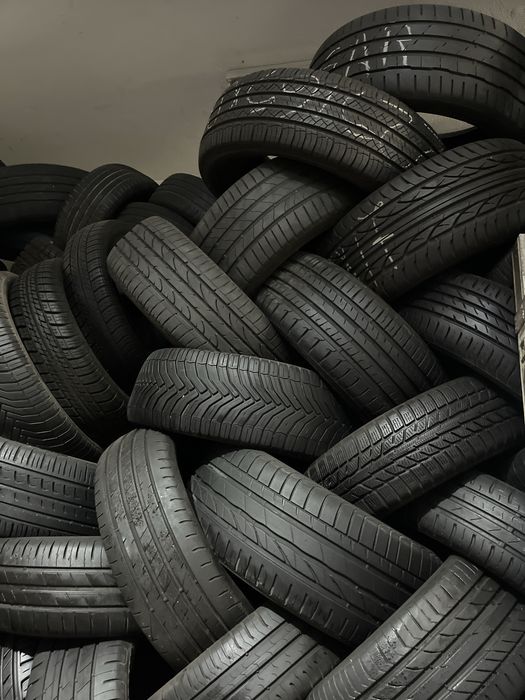 pneus  lote com 80%piso. 2.5 cada