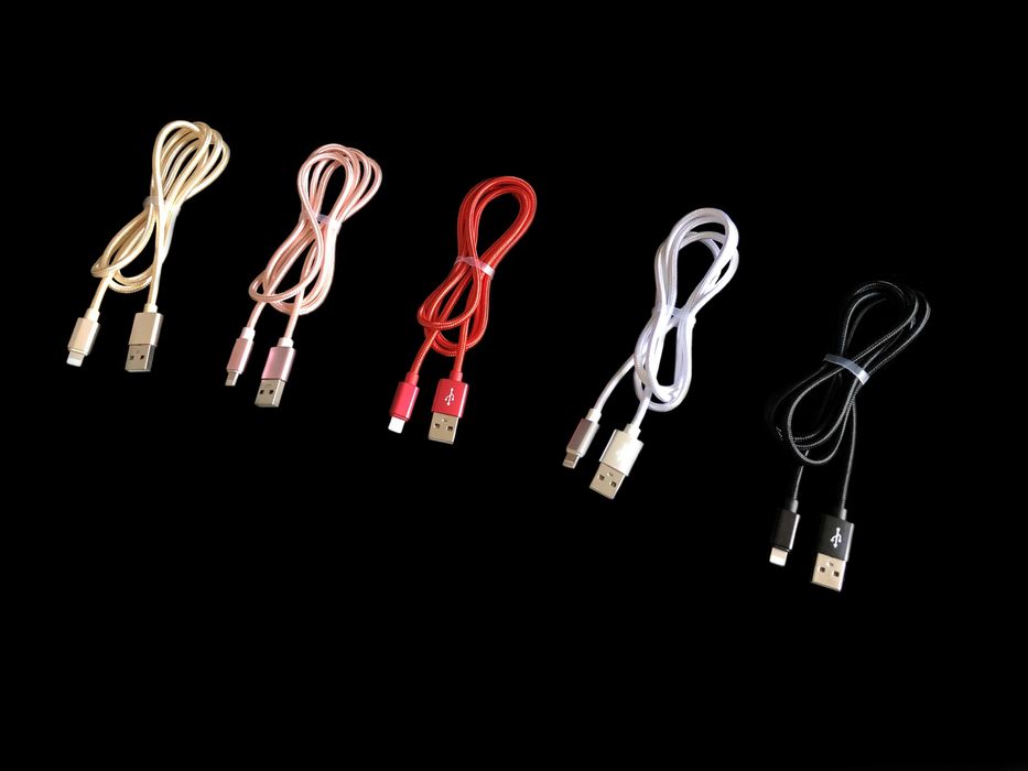 Cabo iPhone Super Resistente (Várias Cores) (80 cabos 200 euros)