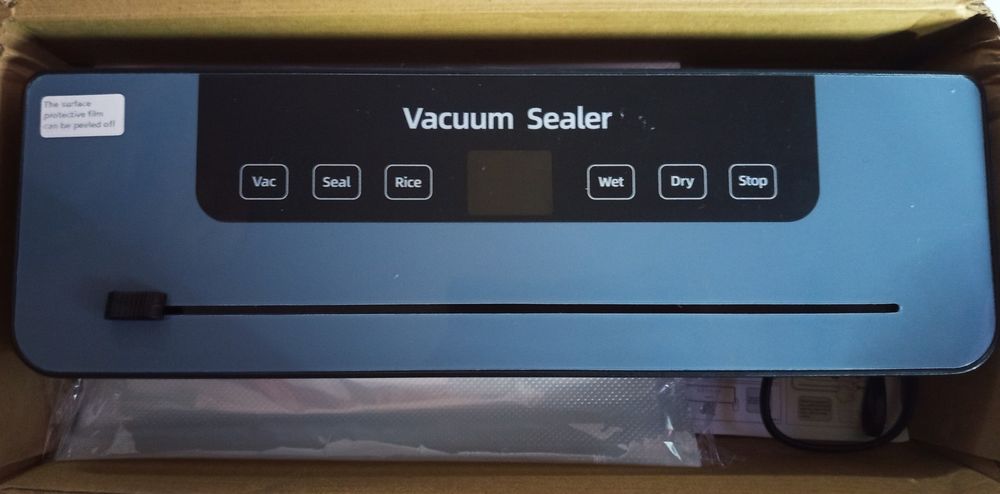 Zgrzewarka próżniowa do żywności z wbudowanym nożem  120W 50 worków