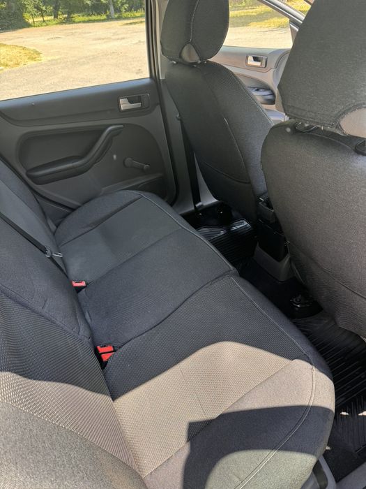 Продам Ford Focus 1.6 газ/бензин 2006 року