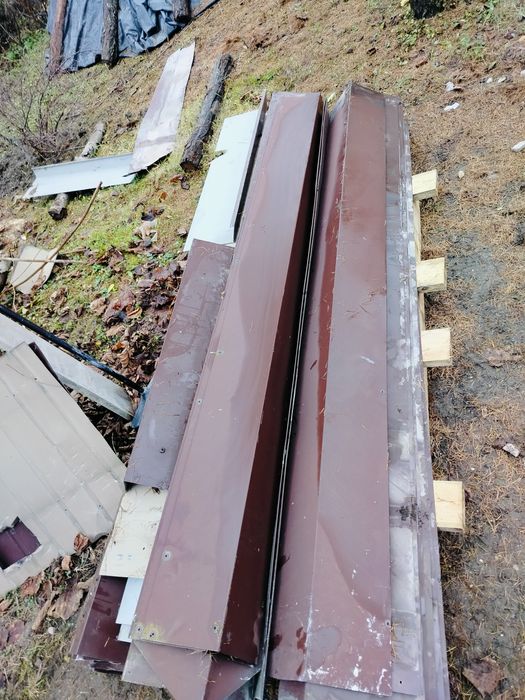 Gąsiory dachowe brązowe